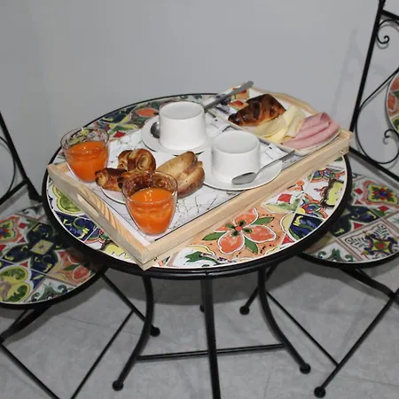 Le 3 Isole - Guest In Family Home, 3*