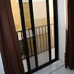 Le 3 Isole - Guest In Family Home, Guest house Marsaskala